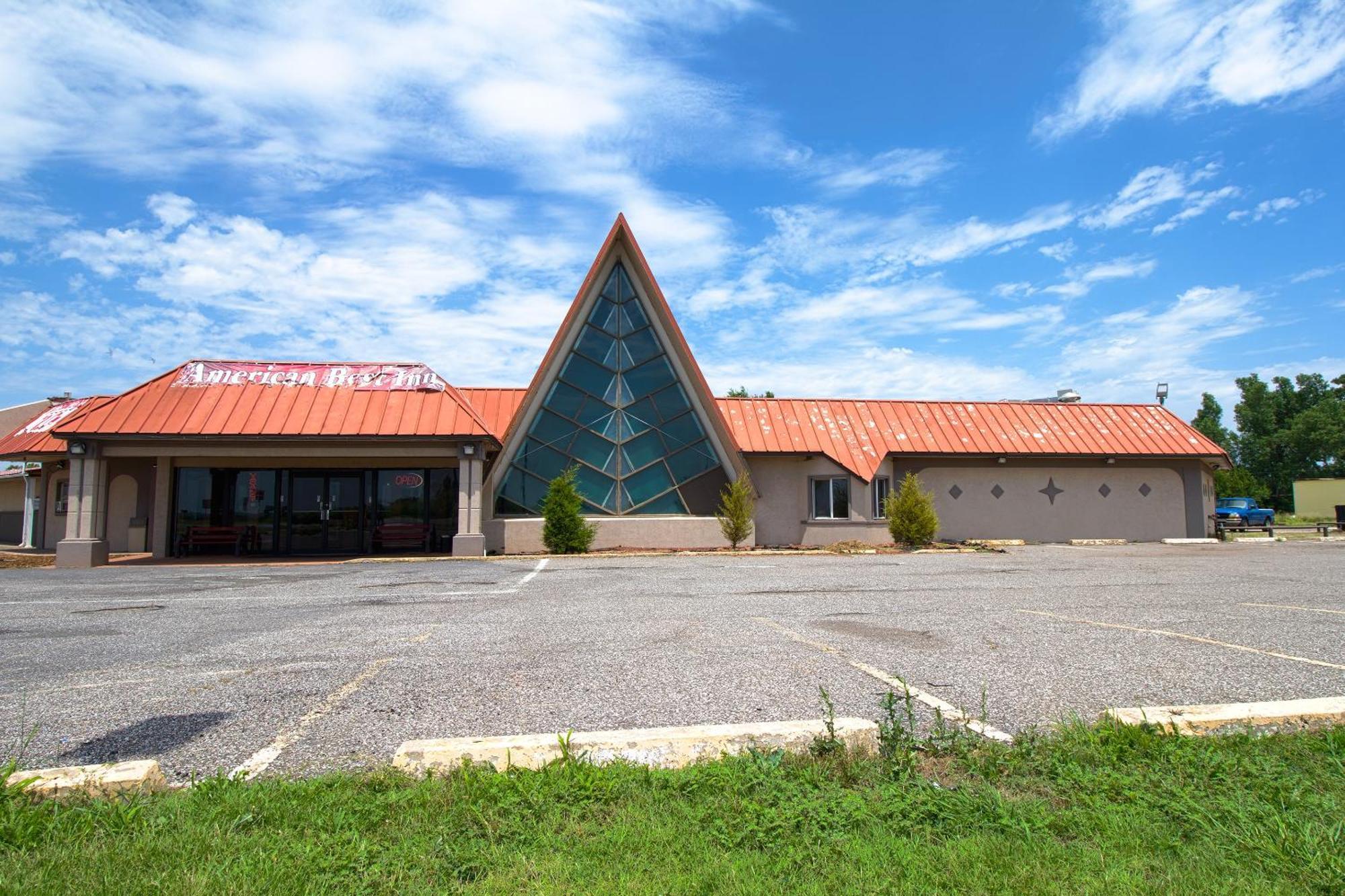 American Best Inn By Oyo I-35 Perry Near Lake Mcmurtry Екстериор снимка