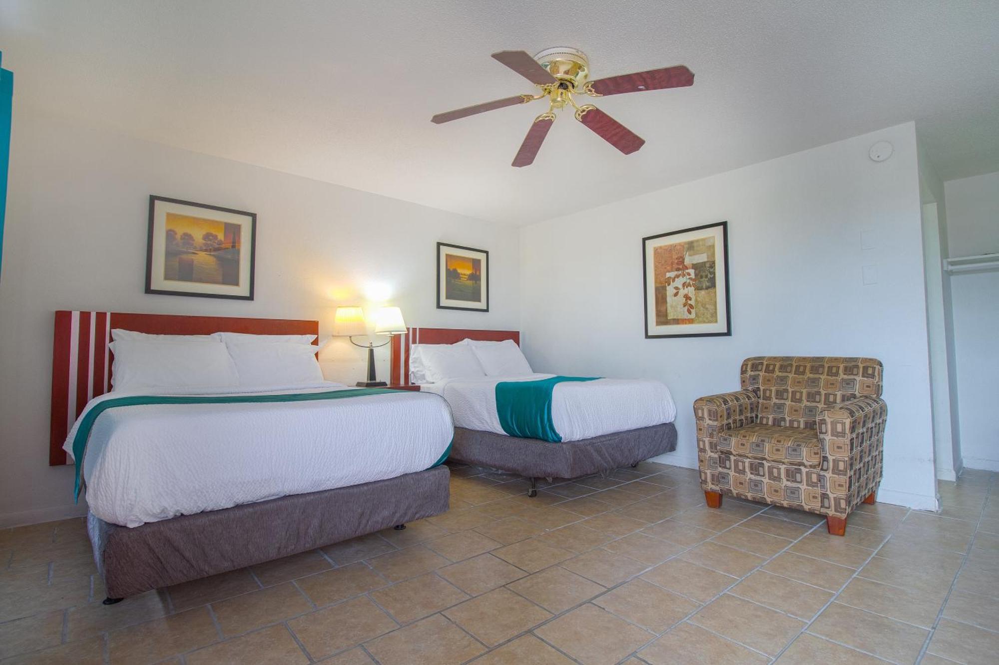 American Best Inn By Oyo I-35 Perry Near Lake Mcmurtry Екстериор снимка