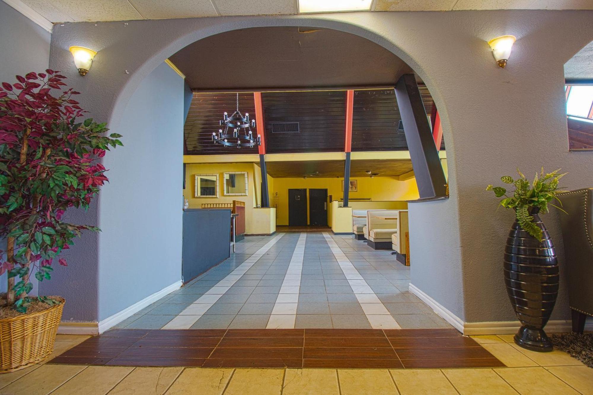 American Best Inn By Oyo I-35 Perry Near Lake Mcmurtry Екстериор снимка
